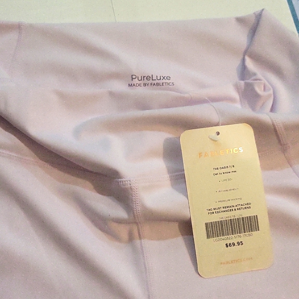 Fabletics The Oasis 7/8 UPF 50+ All way stretch Moisture wicking L